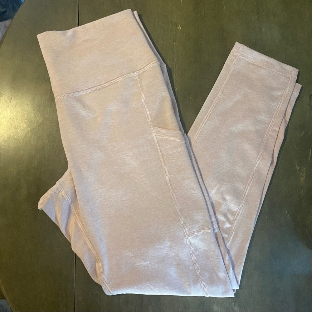 Chill. Play. Move. Aerie Leggings